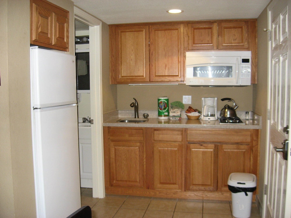 Lake Tahoe Vacations - Beachcomber Inn - Property Image 53