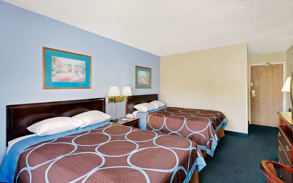 Newburgh Vacations - Super 8 by Wyndham Newburgh/West Point Near Stewart Airport - Property Image 22
