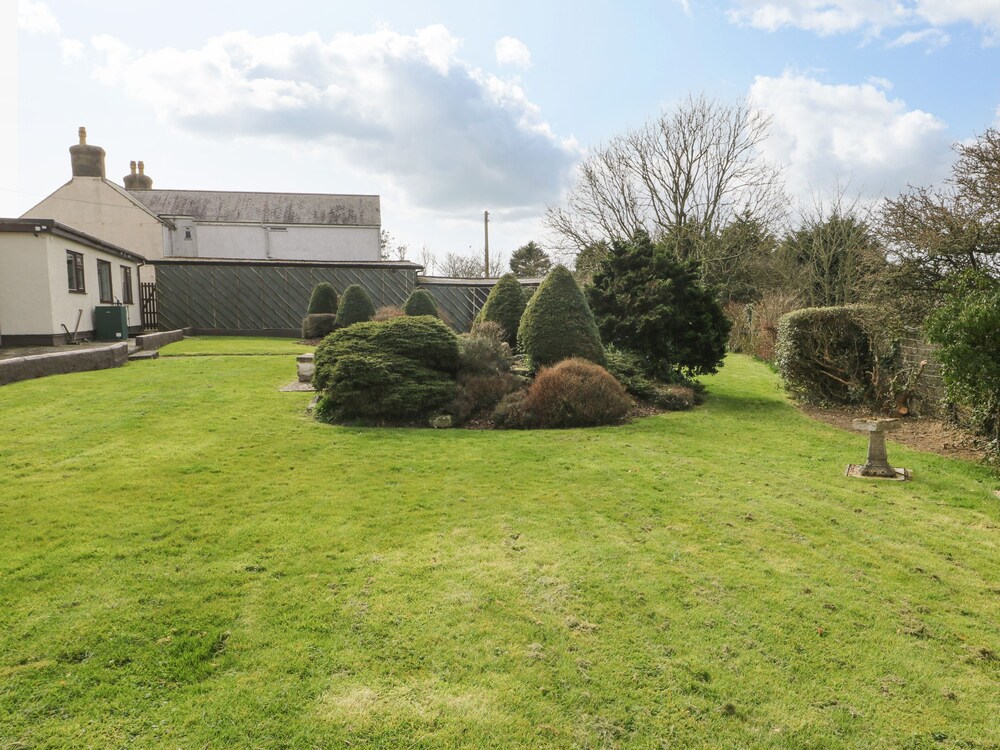 Llys Llywenan