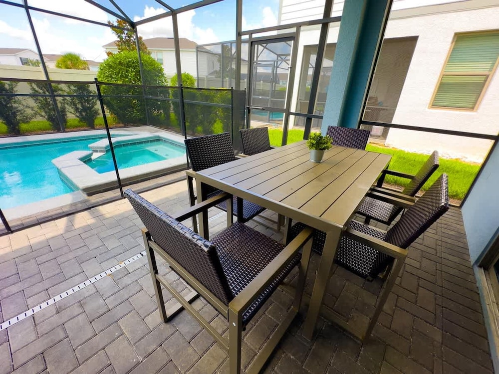 Villa Near Disney Themed Luxury 5Bd With Pool