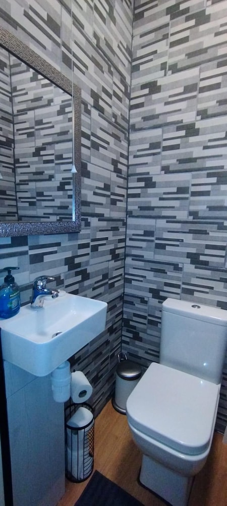 Central Edinburgh Flat Sleep 6, Minutes From old Town