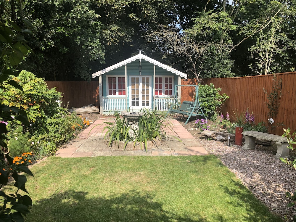 Stone Cottages with garden and parking view 4