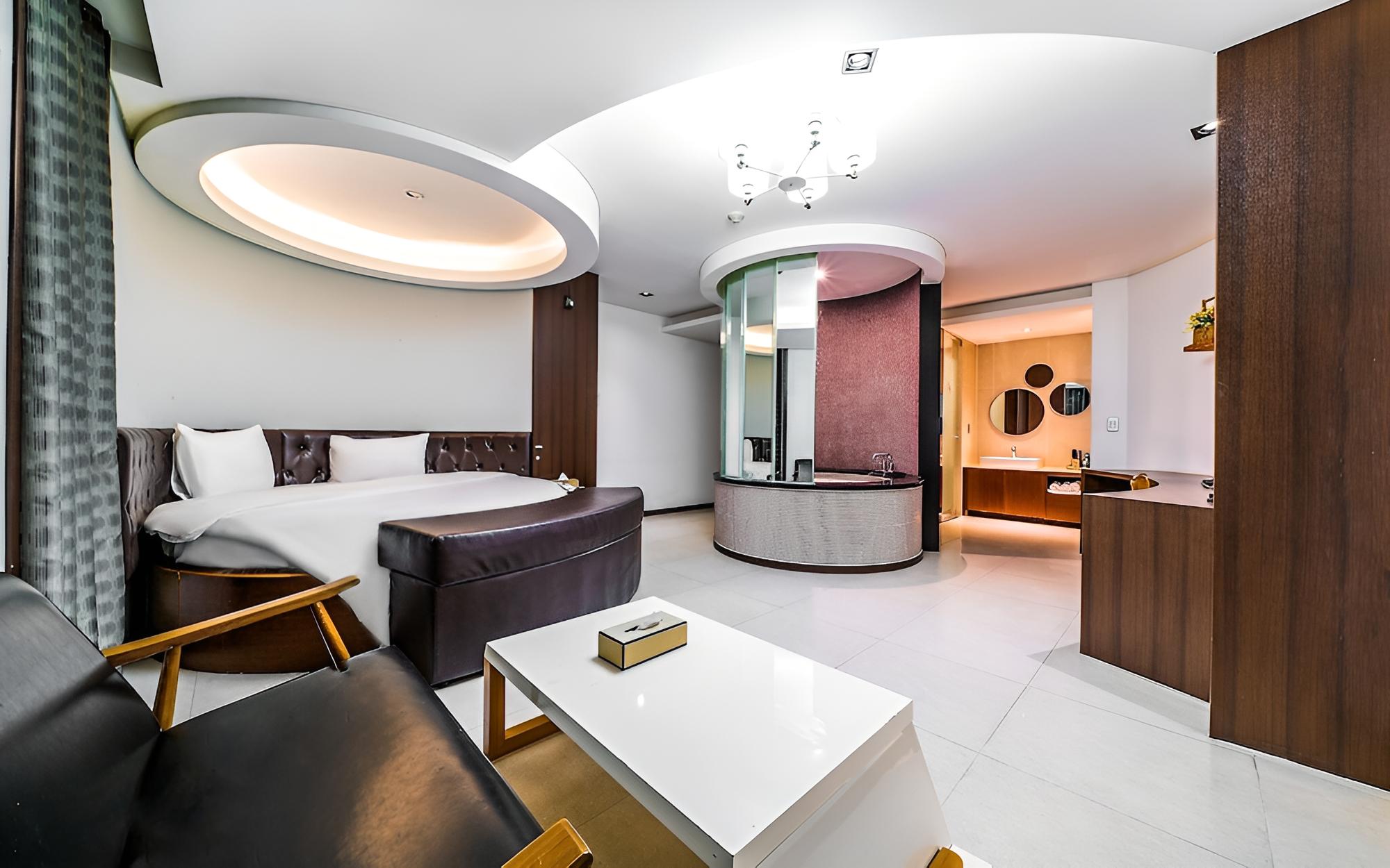 Incheon Ali Suite Hotel