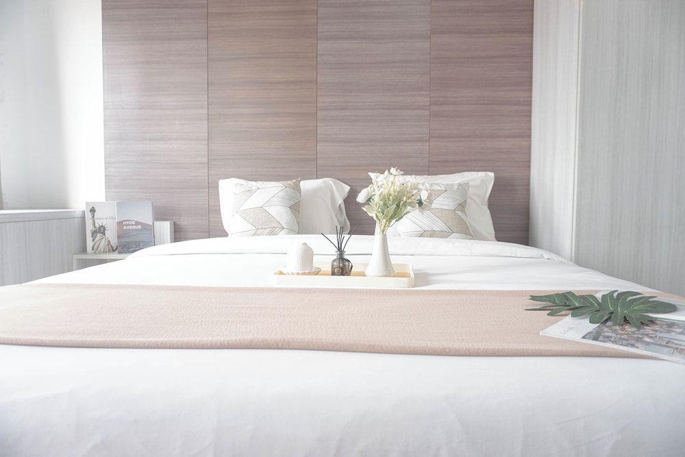 Restful And Homey Studio Patraland Urbano Apartment