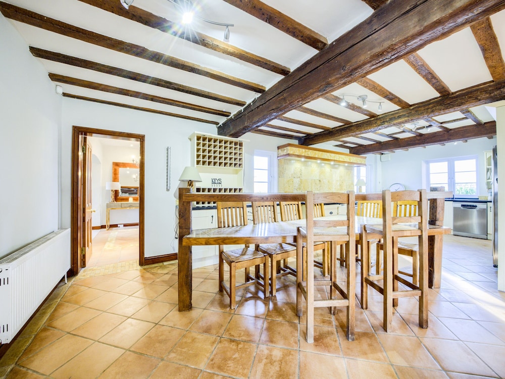 Brickbarns Farm House