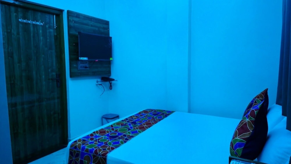 Hotel Shiv Grand SV