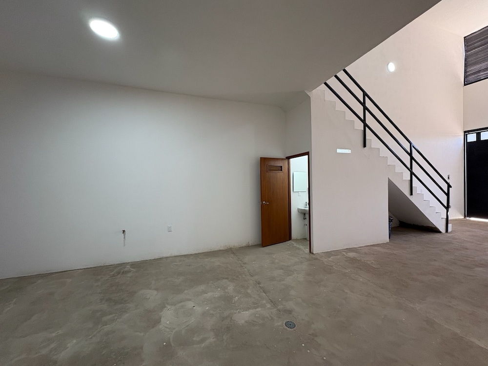 Periférico Bodega con Departamento C
