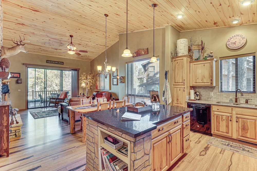 Rustic Retreat w/ Spacious Deck in Show Low!