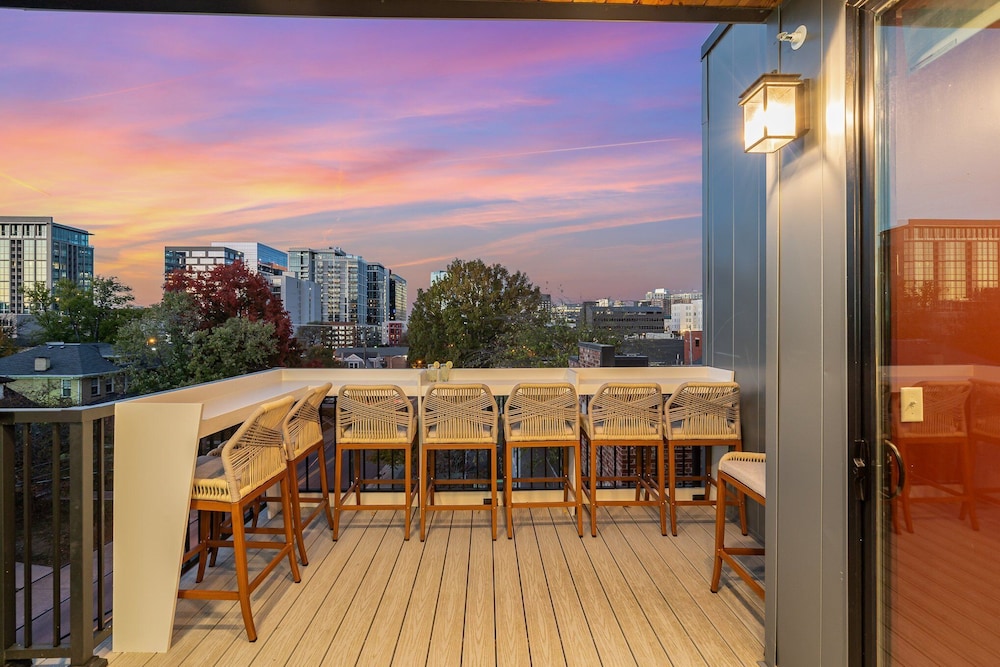 Luxe-rooftop Echo-private Deck-4 Mins Broadway