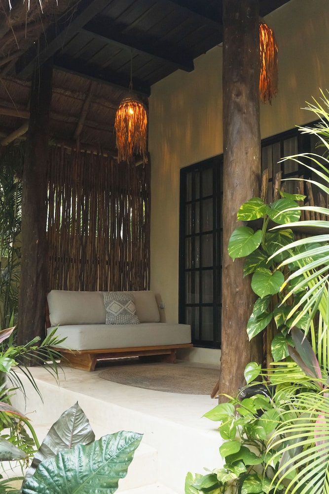 Padma Ha Retreats