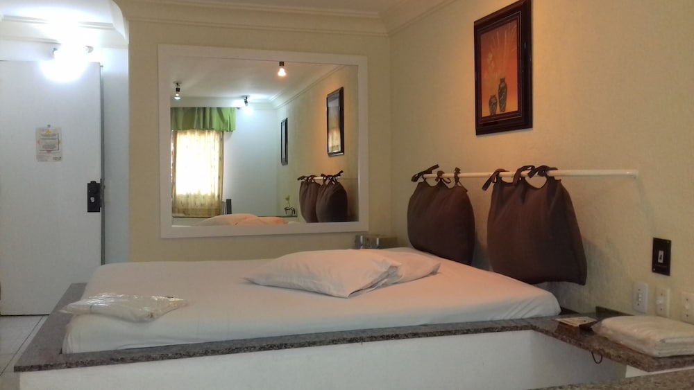 Motel dos Arcos
