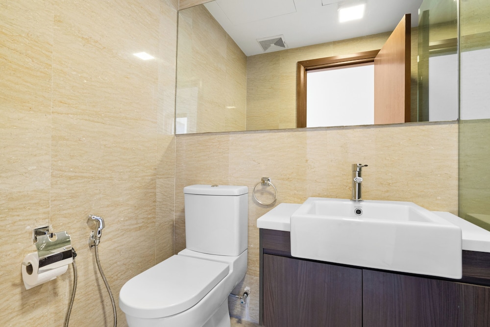NaiBnB @ Regalia Residence