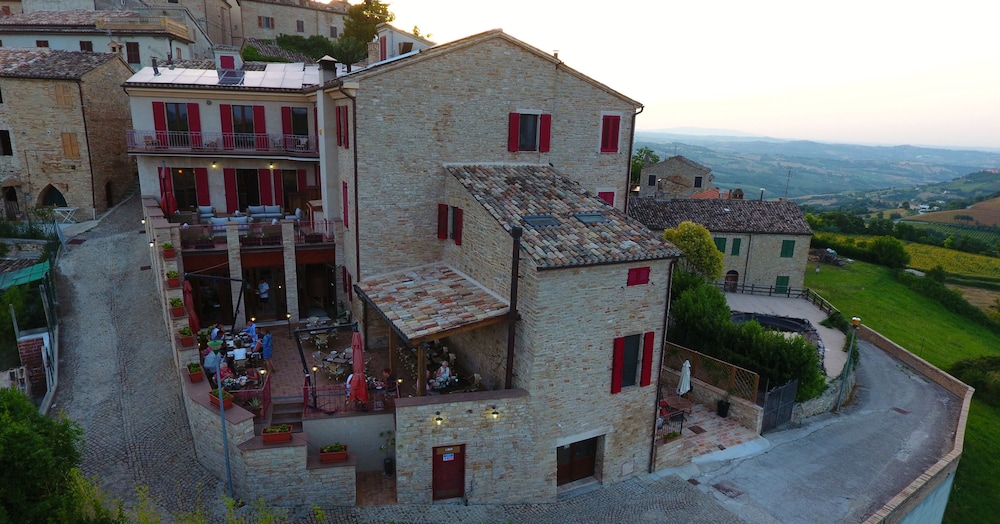 Boutique Hotel Leone