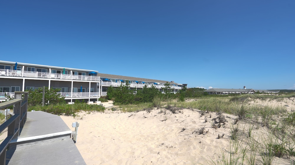Sea Crest Resort