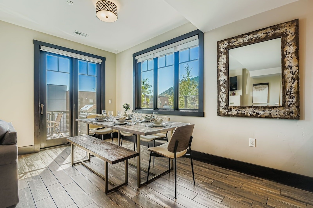 Tranquil Blackstone Getaway 3 Bedroom Townhouse