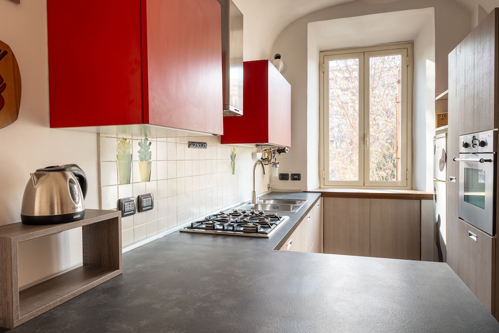Casa Fiamma in Rome With 1 Bedrooms and 1 Bathrooms