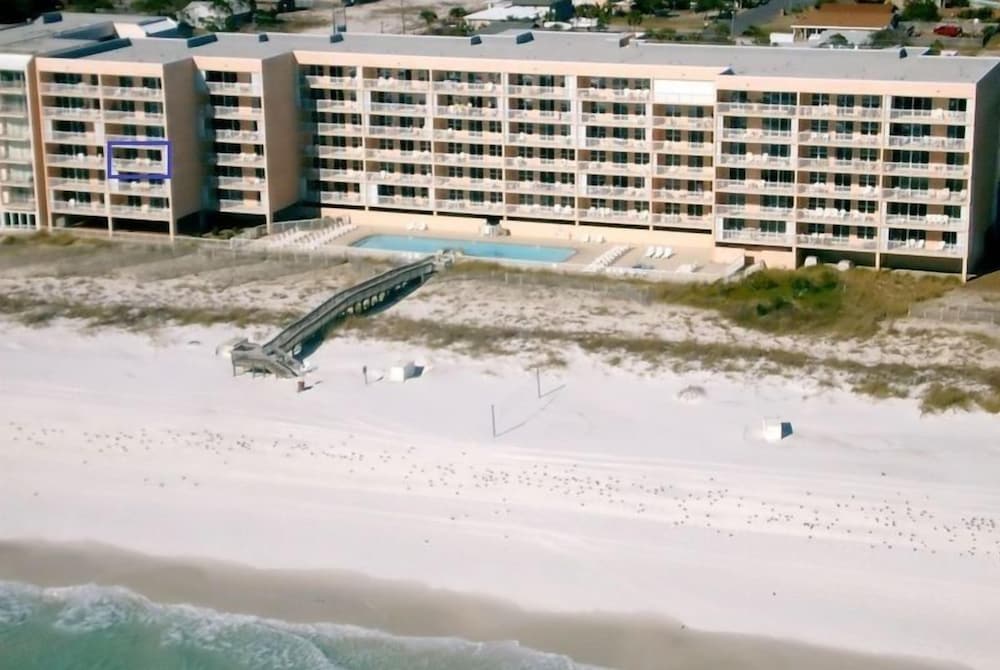 Islander 4011 by Brooks and Shorey Resorts