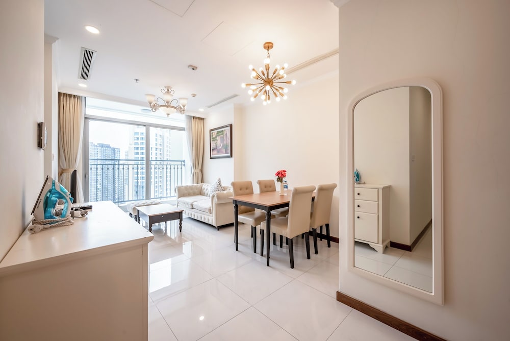 PD Pristine Apartment Landmark Plus