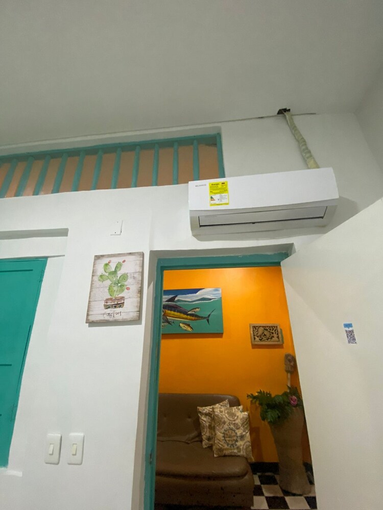 HABITACION CR-2M EN GETSEMANI CON WIFI