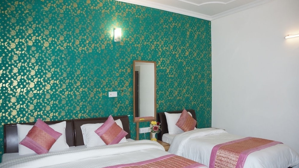 Maxfort Airport Hotel