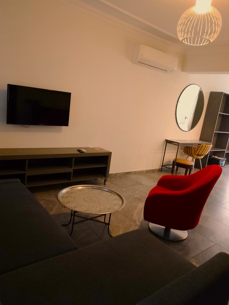 Sweet Studio Flat with Patio SARMAŞIK