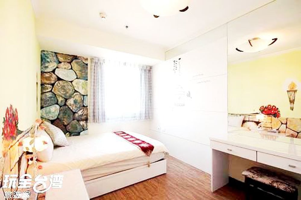 MB House