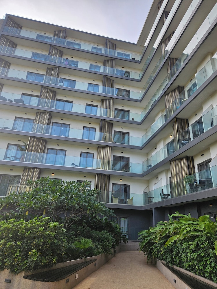 RT properties at the Lennox