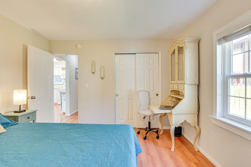 Patio & Yard: Townhome in Downtown Meridian view 4