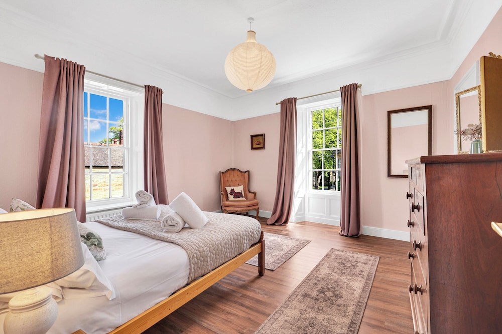 Learchild House - North East Escapes