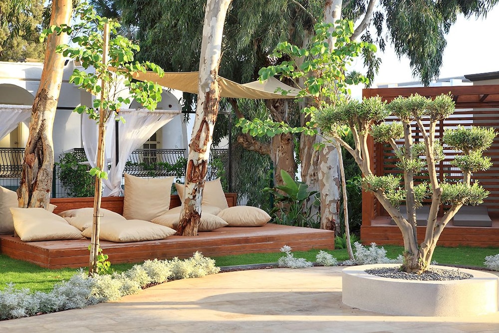 Ara Residences