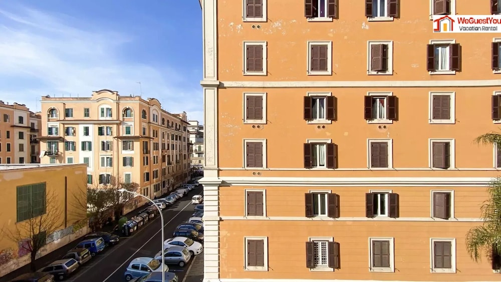 Zirma Six in the City - 2 bedroom apartment