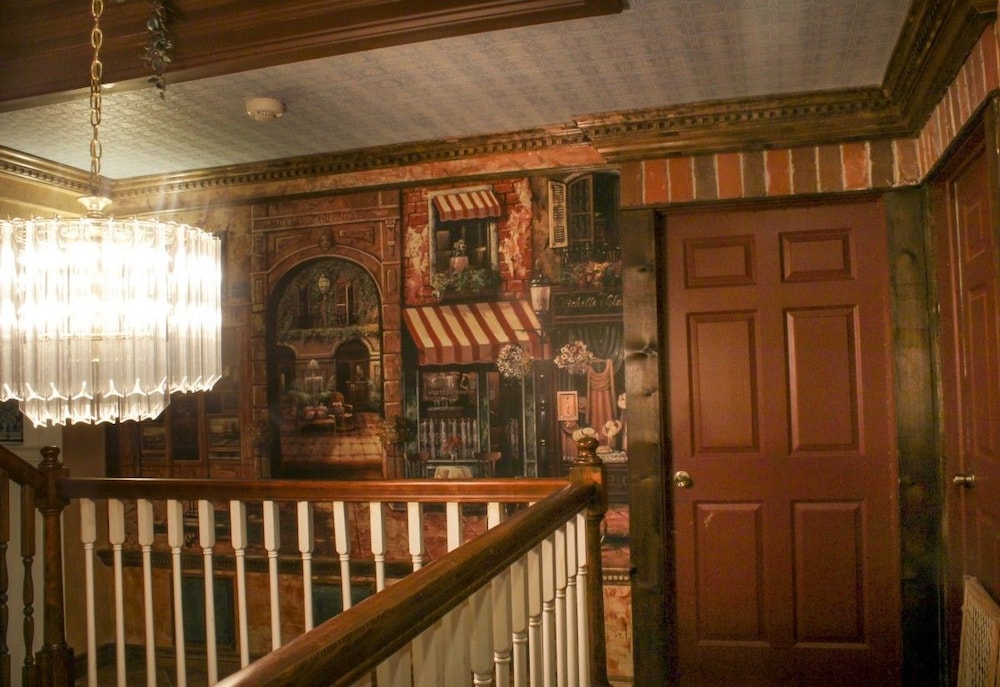 Book Nook Inn