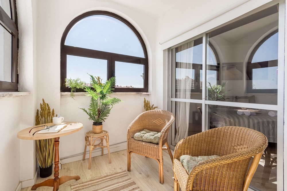 Cascais Ocean View by Homing