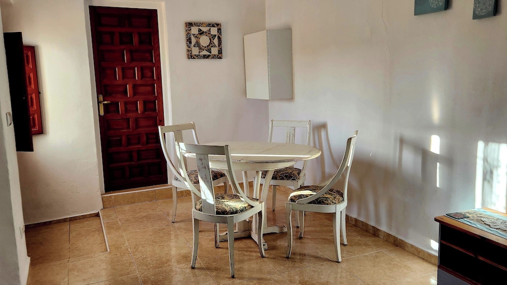 Casita-1 To 7guests-private/pool-patio-bbq-parking