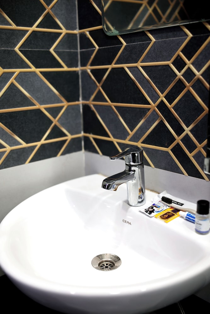 Hotel Saraswati Stay Dham