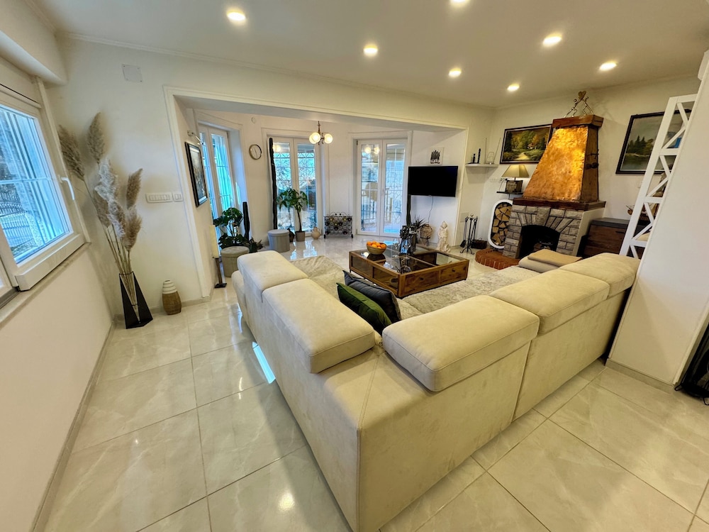 Apartment Toma 2