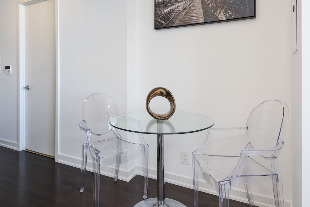 Metropolis Condotel Suites - York Street