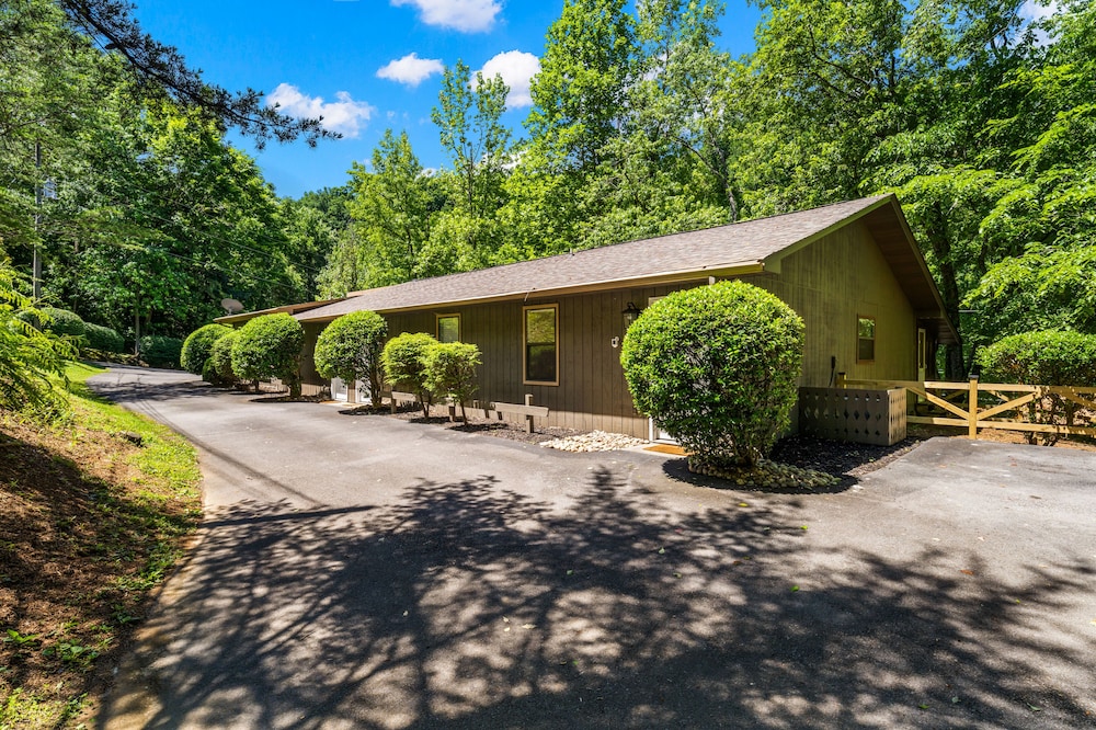 Oasis Tennessee