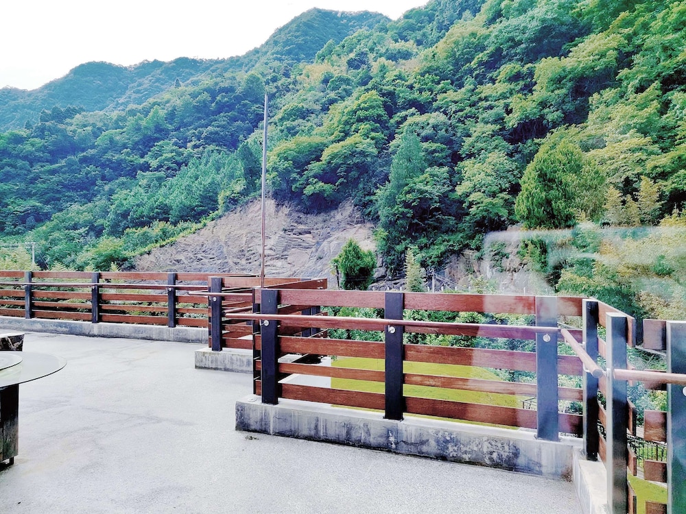 XiangLu YiMo Valley Retreat Guesthouse