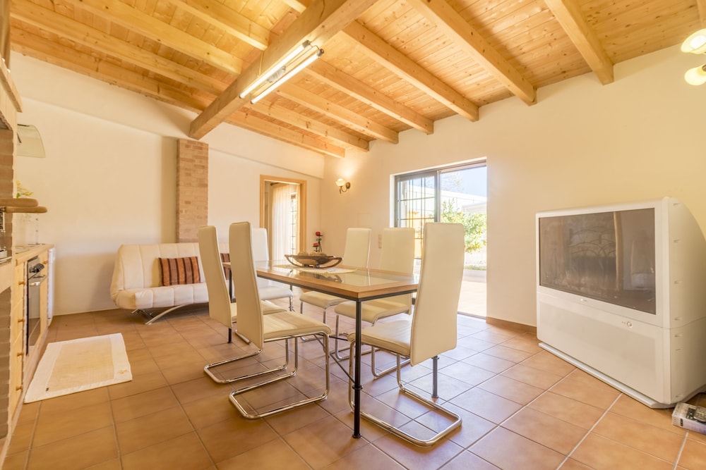 Villas2go2 Barrocal en Loulé — kitchen