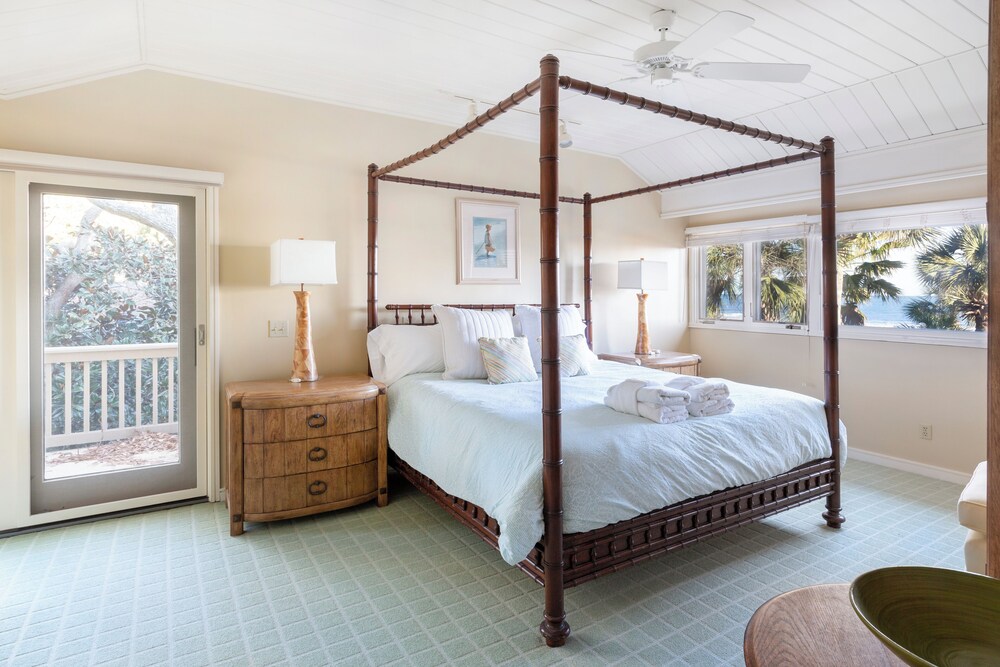 41 South Beach Lagoon at The Sea Pines Resort