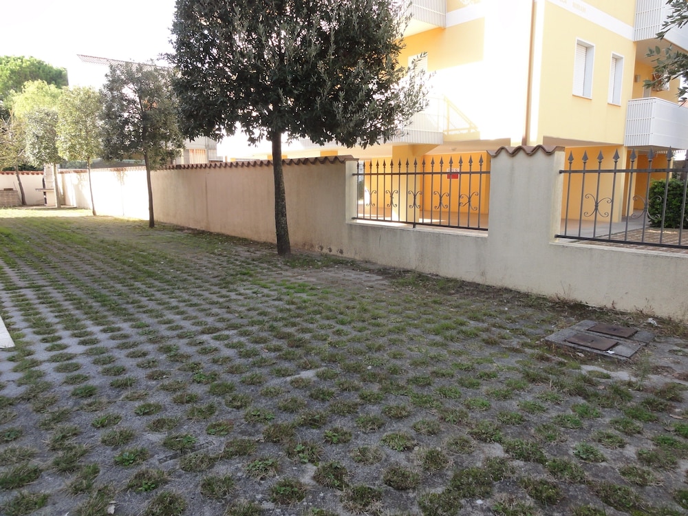 Photo 30