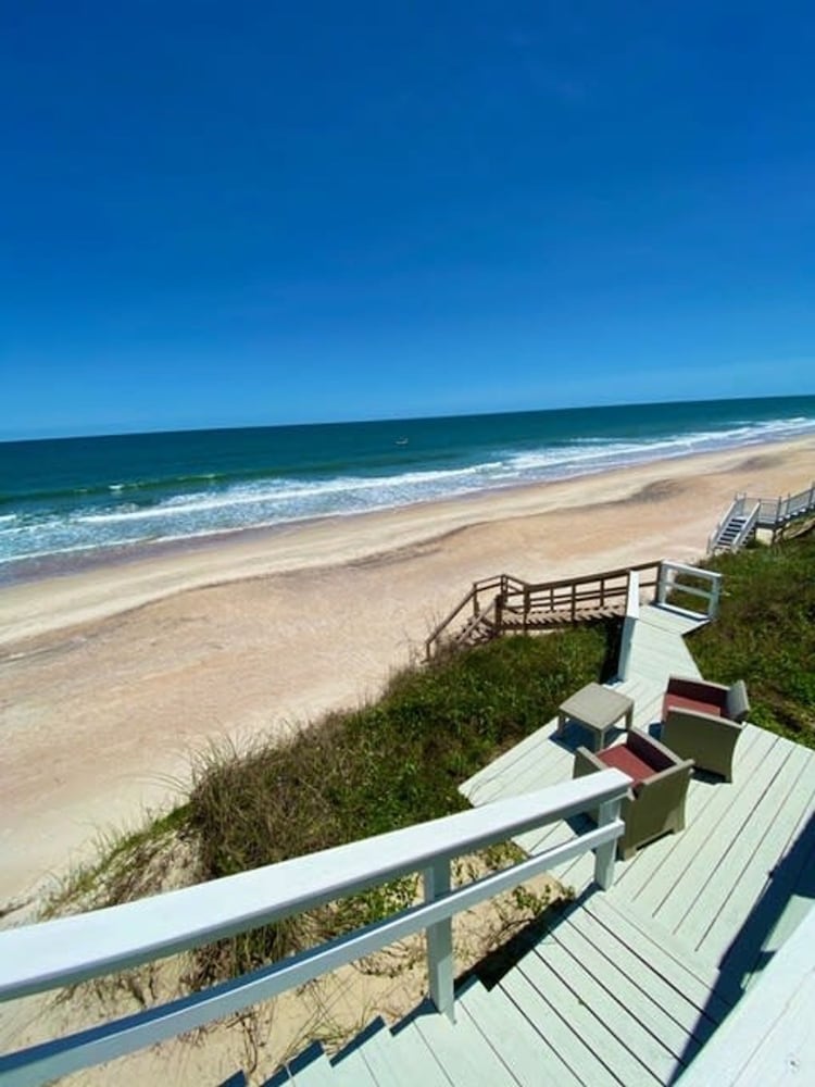 Oceanfront Blissful Sunrises Beach Gear BBQ