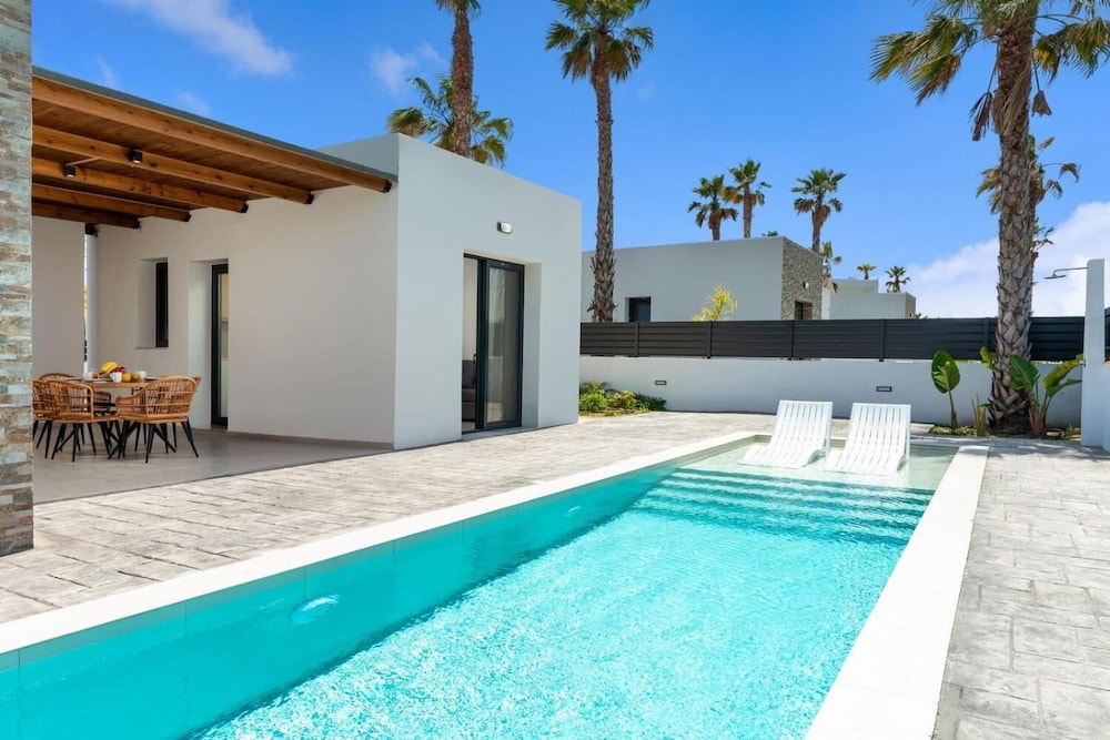 Villa Salty Sun 5 in Kremasti