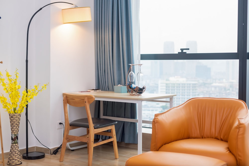 Zhongshan Vacations - The Passion Man Hotel - Property Image 7