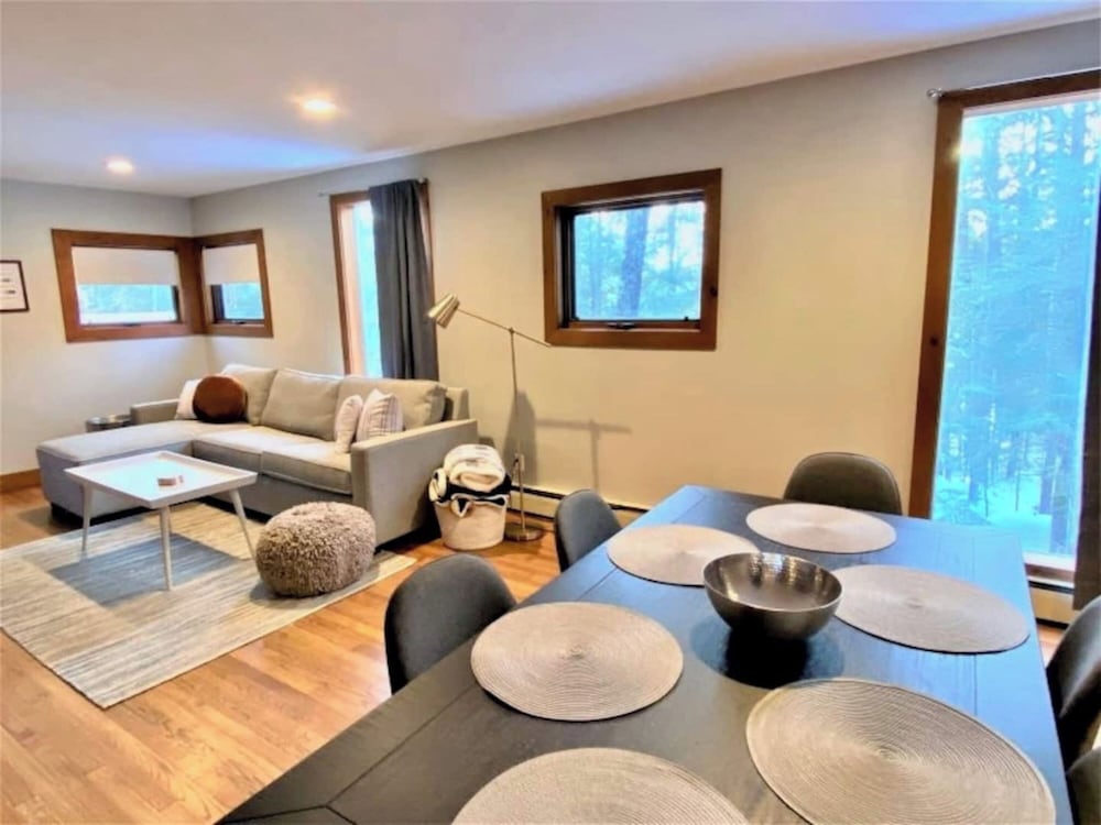 Guest House at Waters Edge