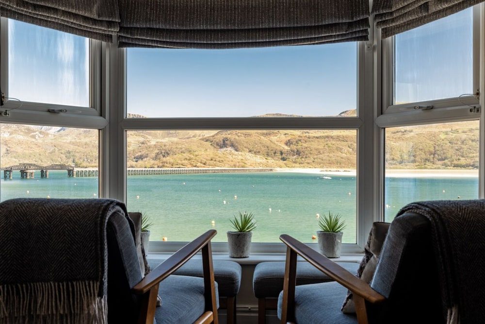 Harbour View - Flat 2