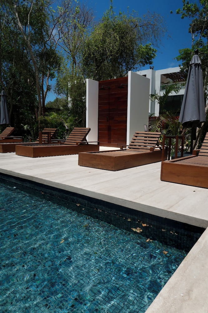 Karanda by Beach Please Tulum
