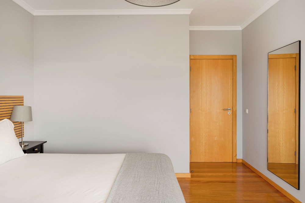Elegant Flat in Benfica