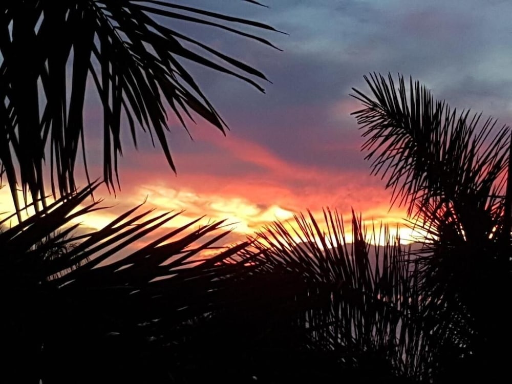 Beautiful Apartment Caleta Interian Beach